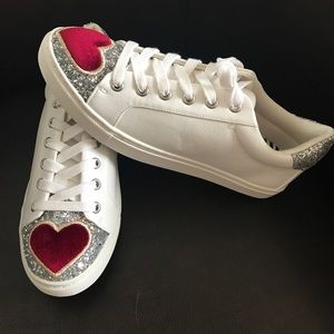 Betsey Johnson Puffy Heart Sneakers. Size 8.